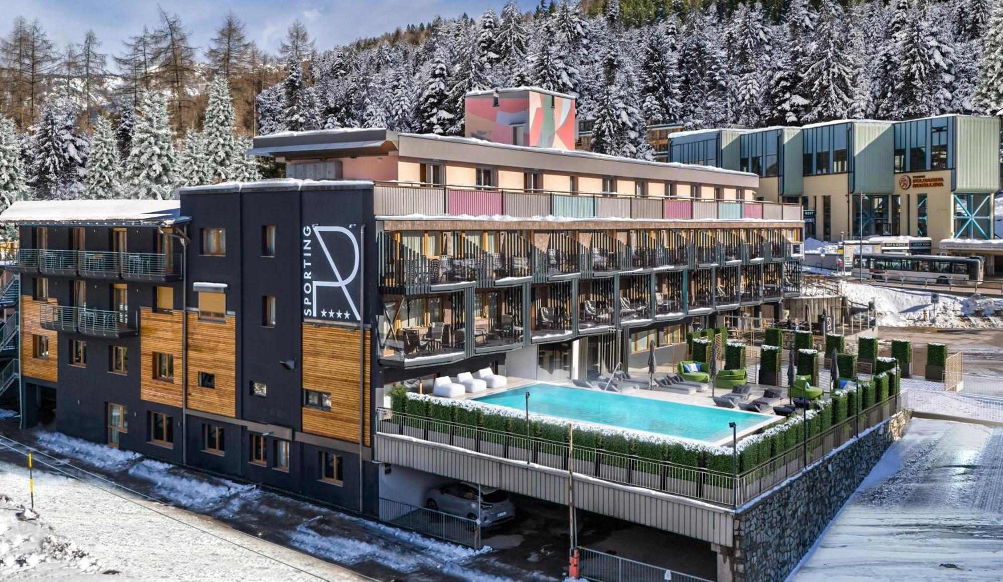 Hotel Ravelli Sporting Mezzana  Exterior foto